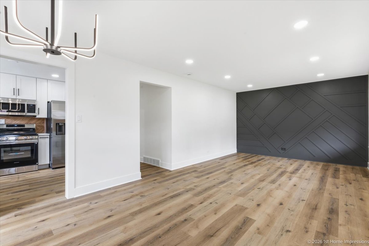 12806 S Laflin Street, Calumet Park, IL