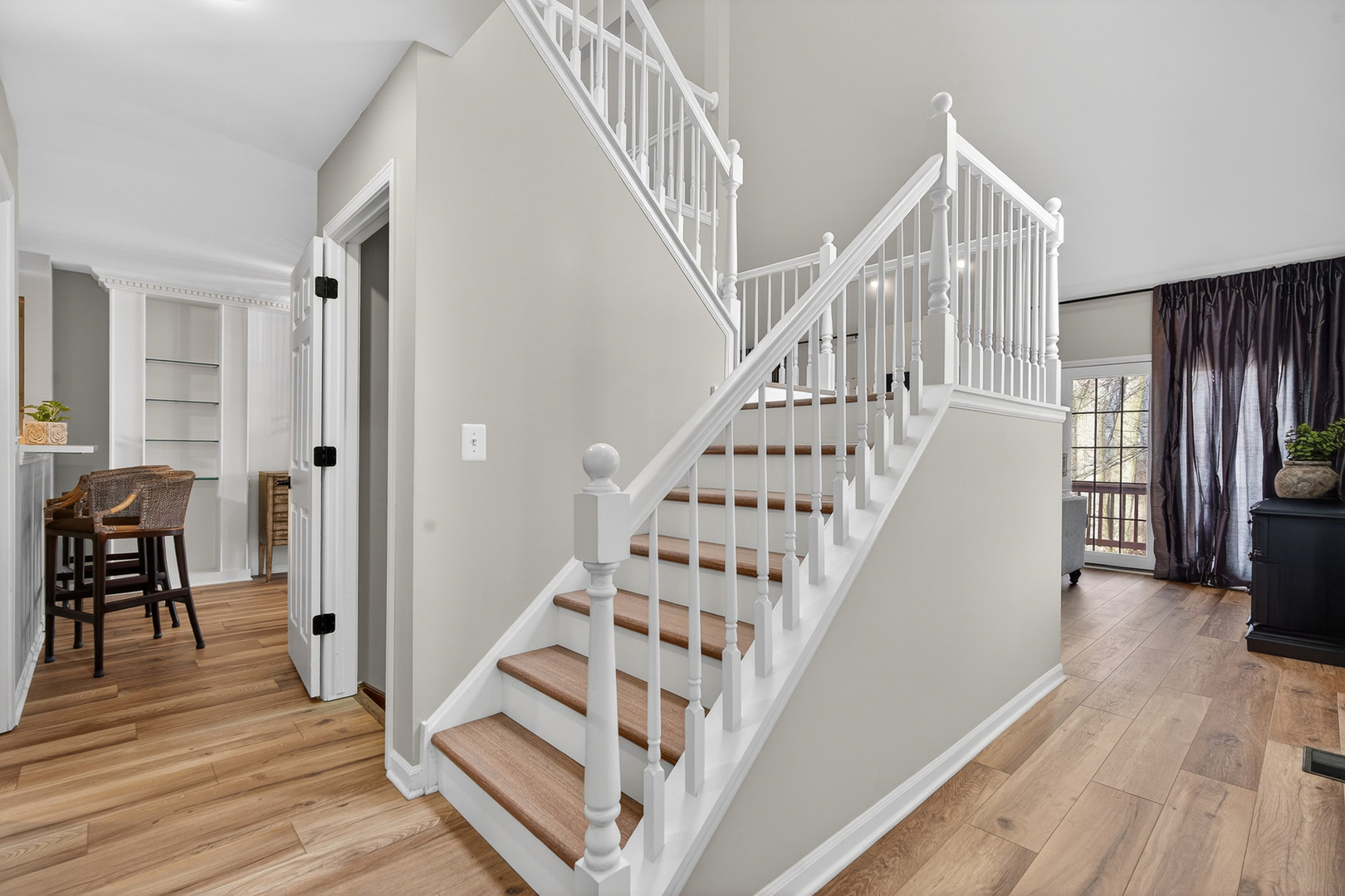 1650 W Ethans Glen Drive, Palatine, IL