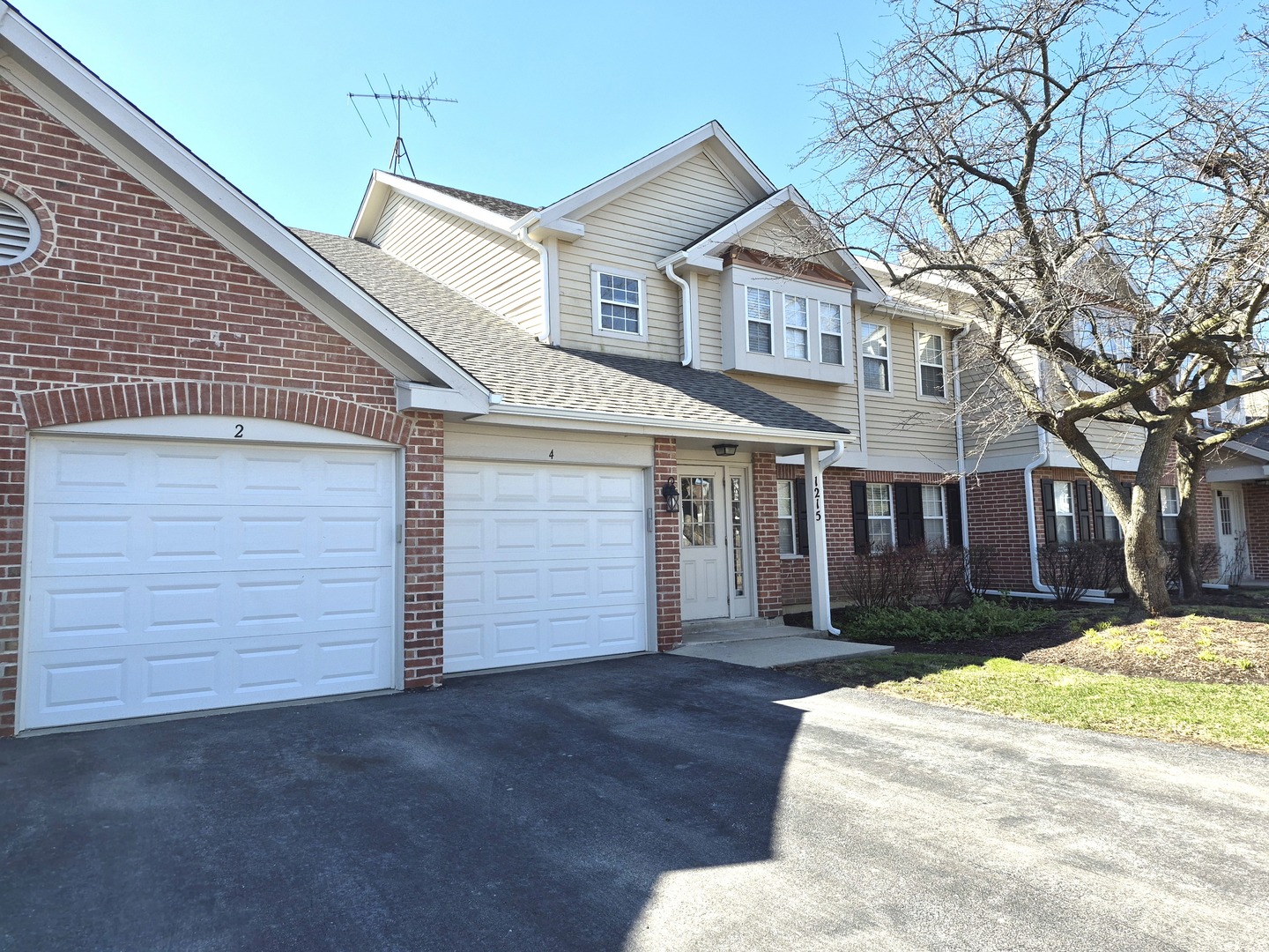 1215 N WILLIAMS Drive #1, Palatine, IL