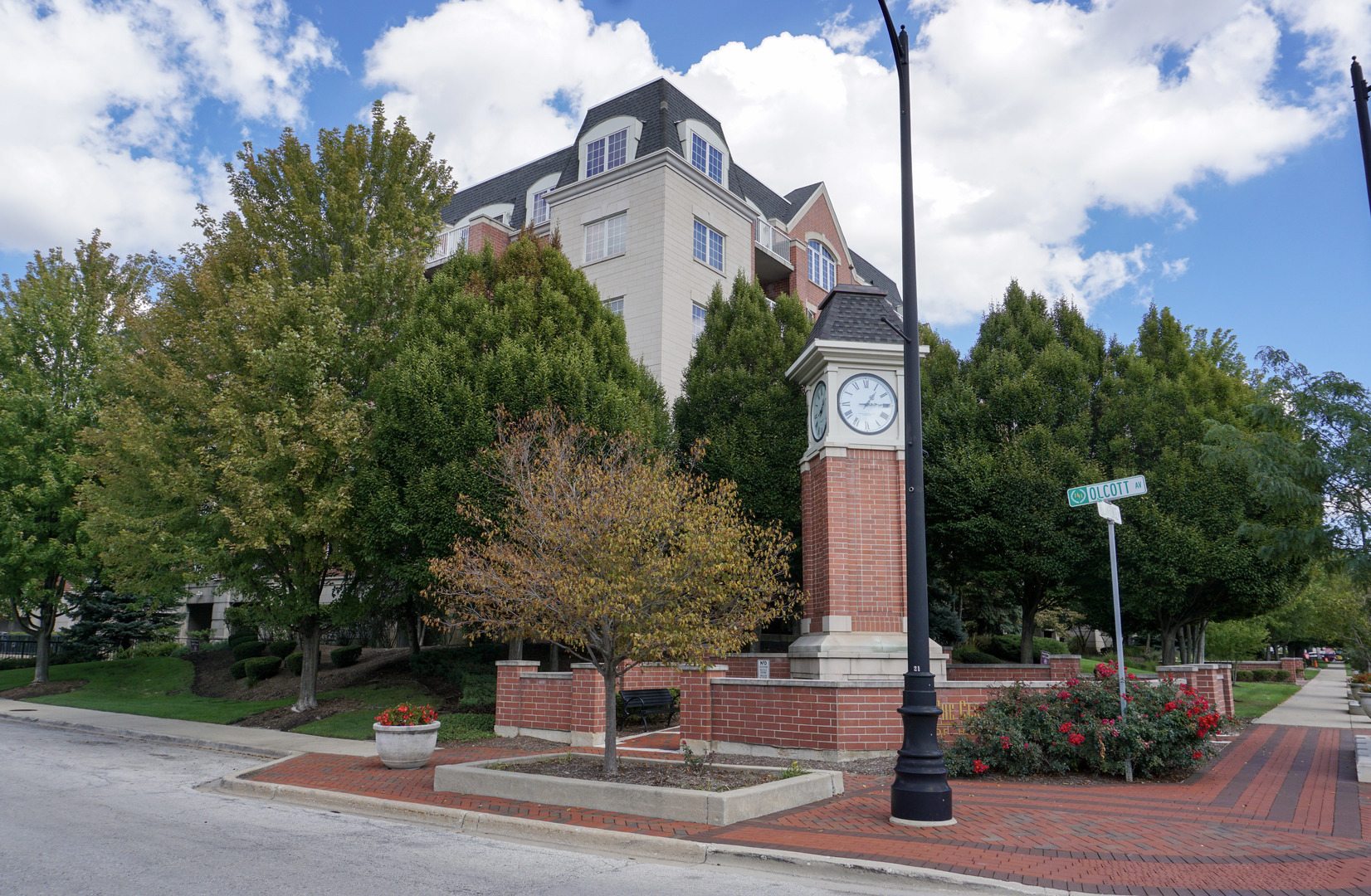 4811 N OLCOTT Avenue #516, Harwood Heights, IL