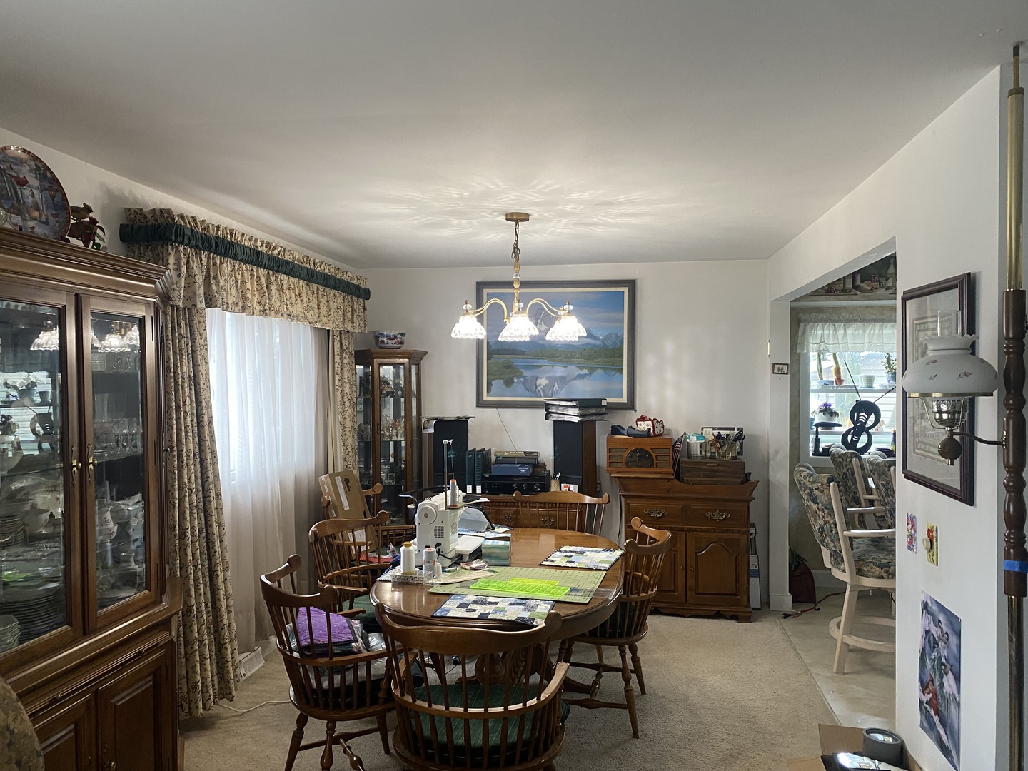 6013 Ridgeway Drive, Woodridge, IL