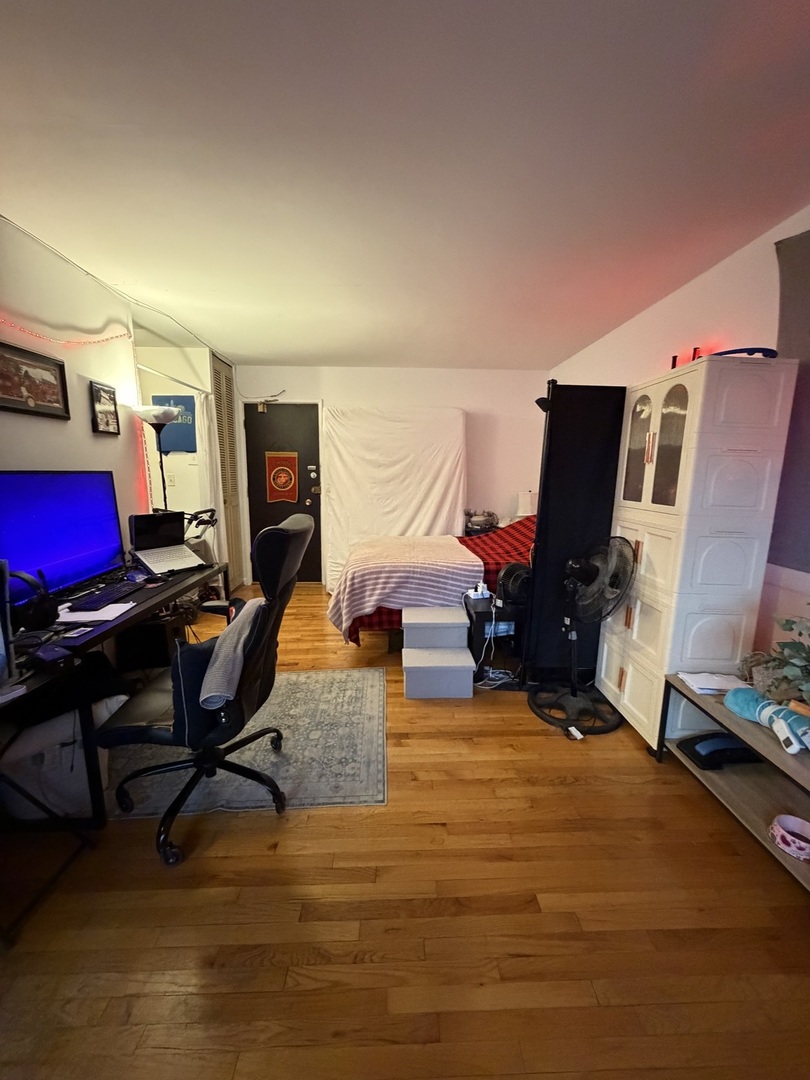 541 W OAKDALE Avenue #504, Chicago, IL