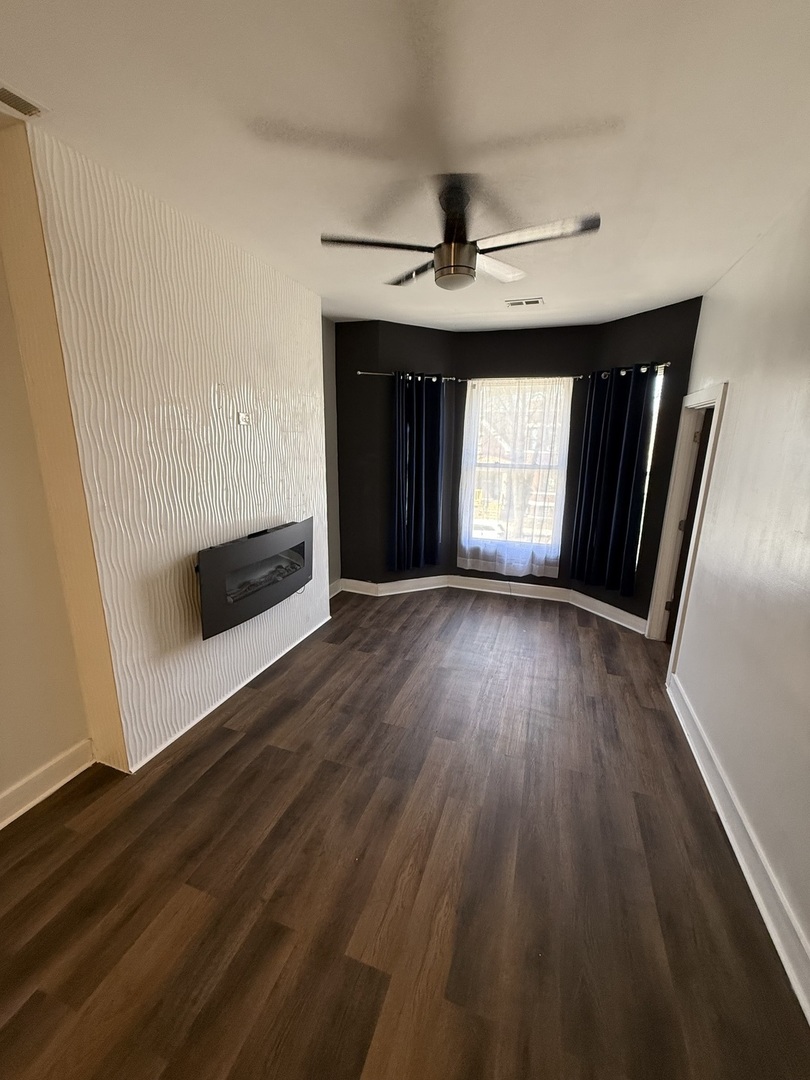 6833 S Calumet Avenue #2, Chicago, IL