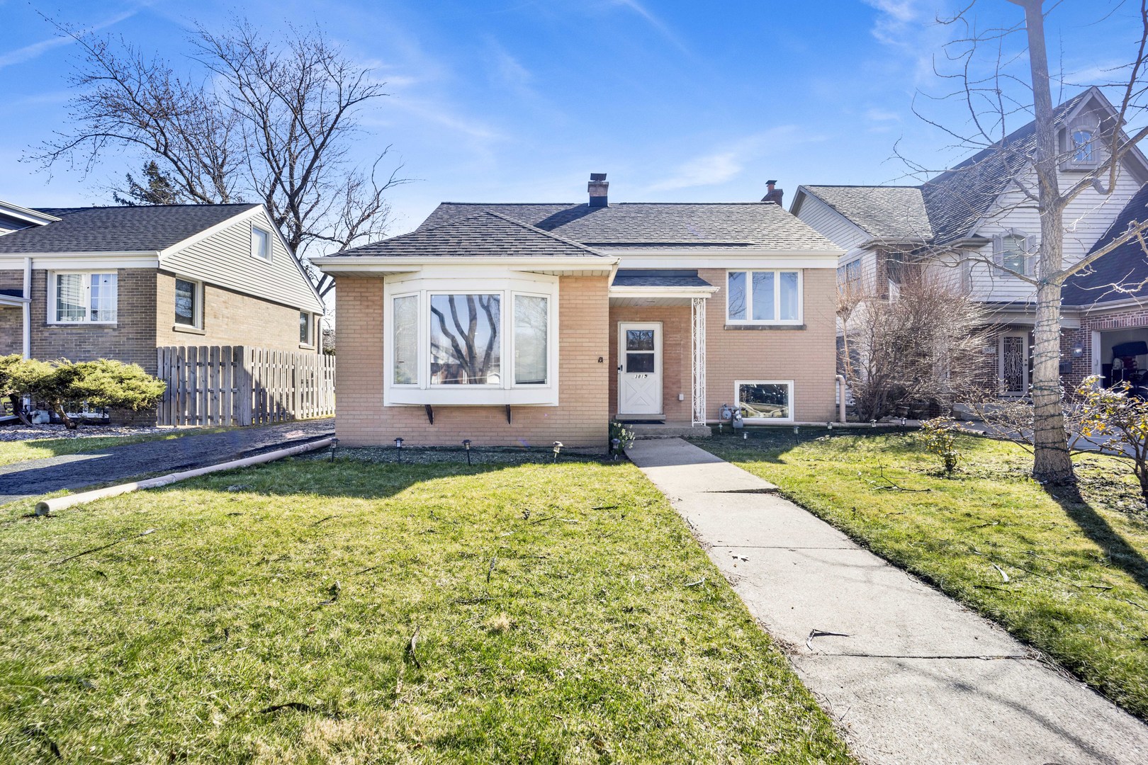 3815 Lawn Avenue, Western Springs, IL