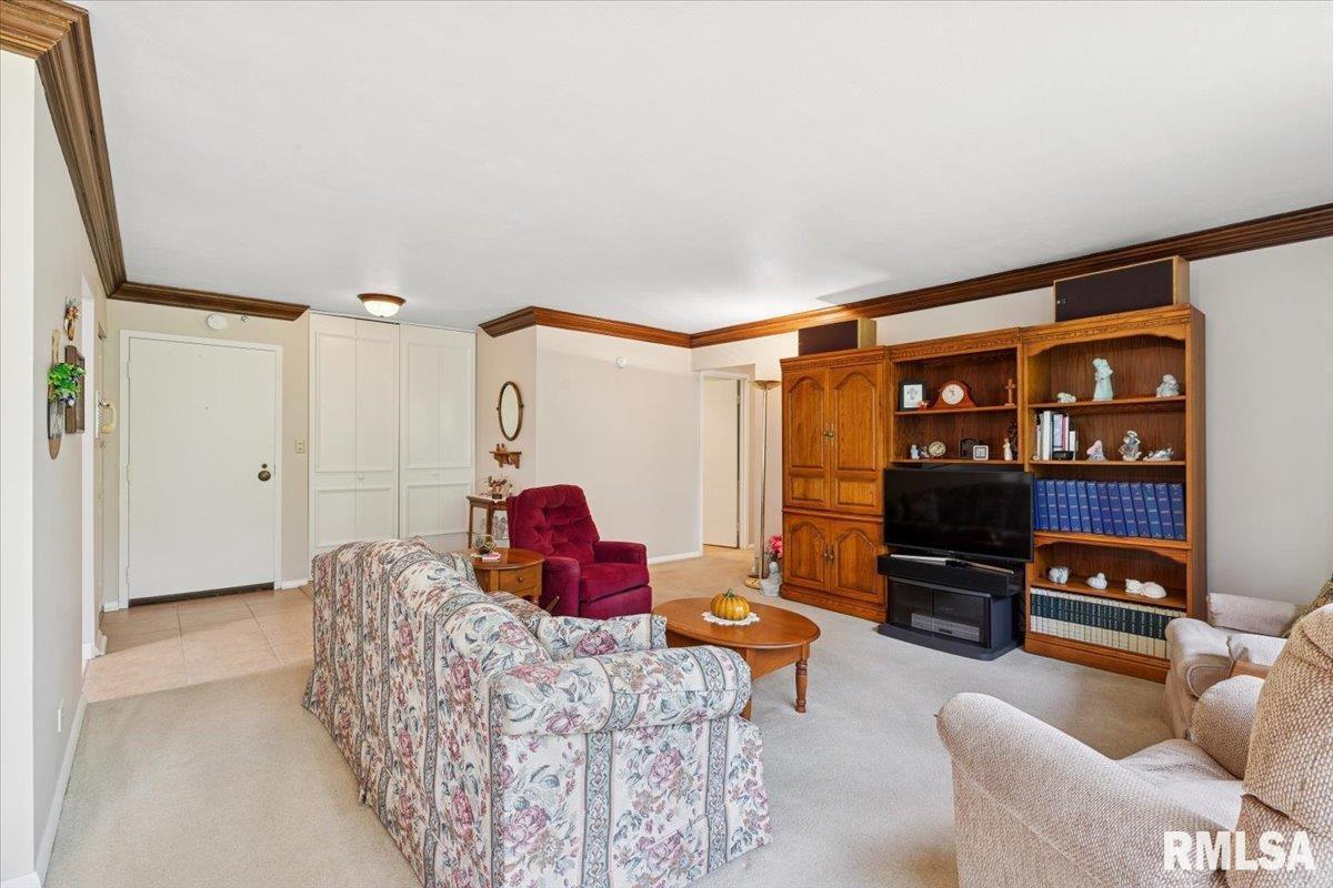 1800 7TH Street #2A, East Moline, IL