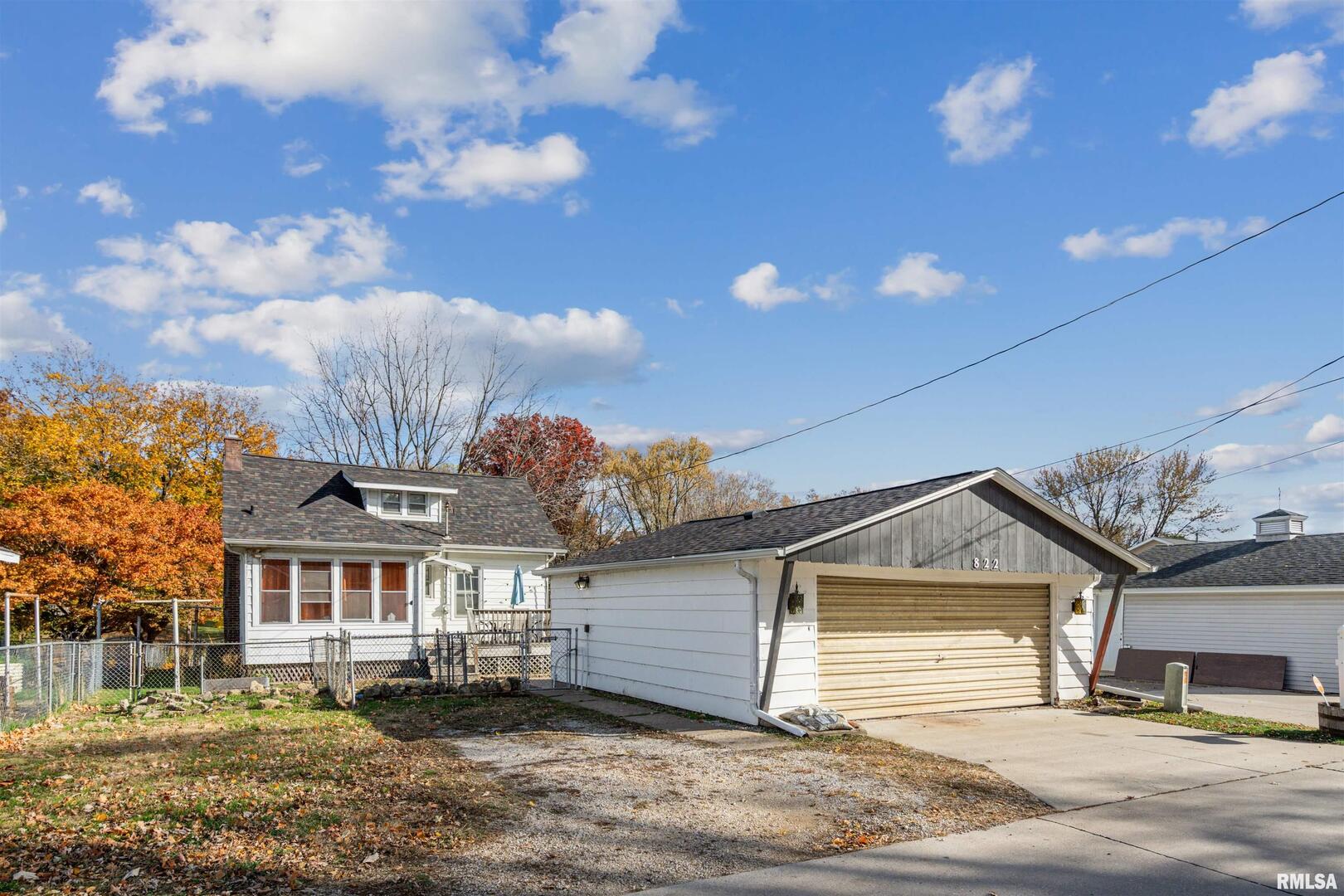 822 28th Street, Bettendorf, IA