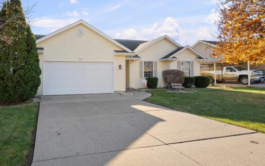 605 E 13TH Avenue Court, Coal Valley, IL