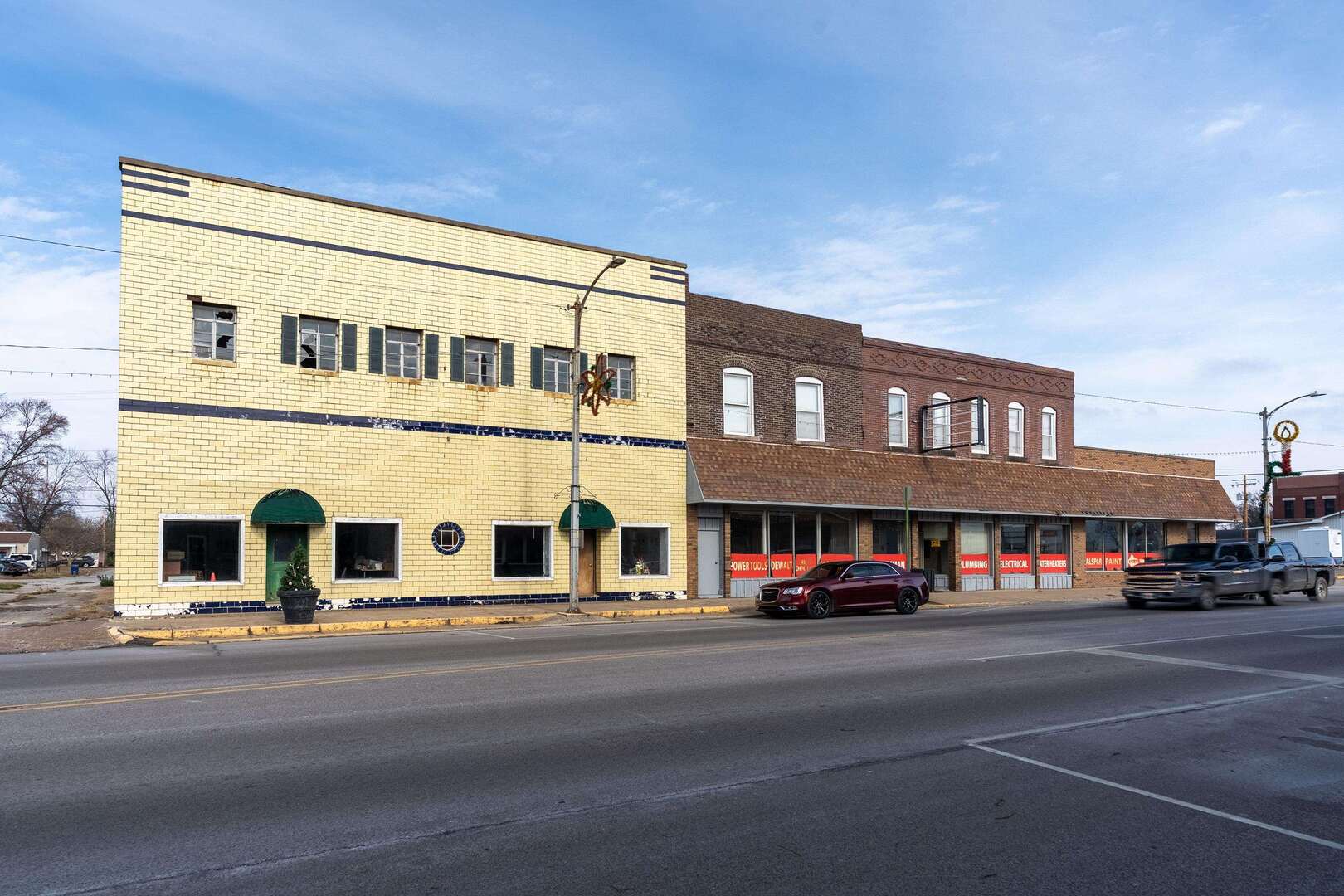 111 W Main Street, West Frankfort, IL