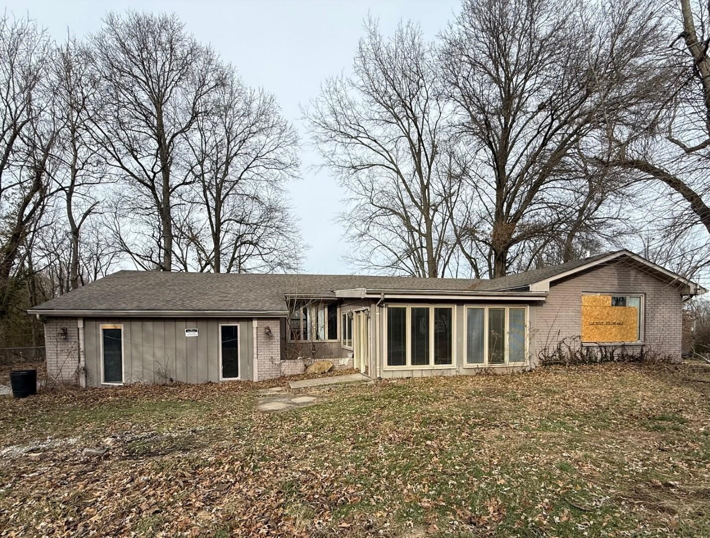 11035 Avery Road, West Frankfort, IL