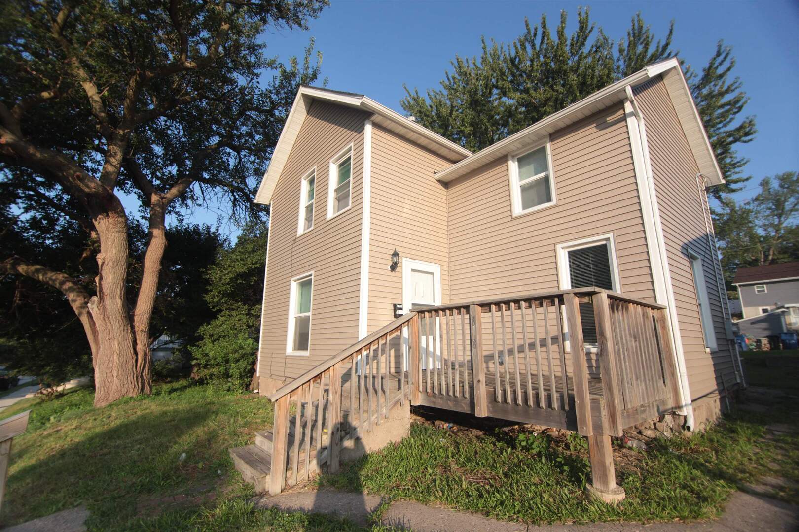 818 charlotte Street, Davenport, IA