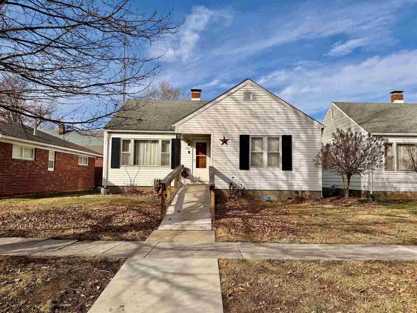 226 S Pine St Street, Centralia, IL