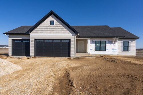 11 Viola Drive, Le Claire, IA