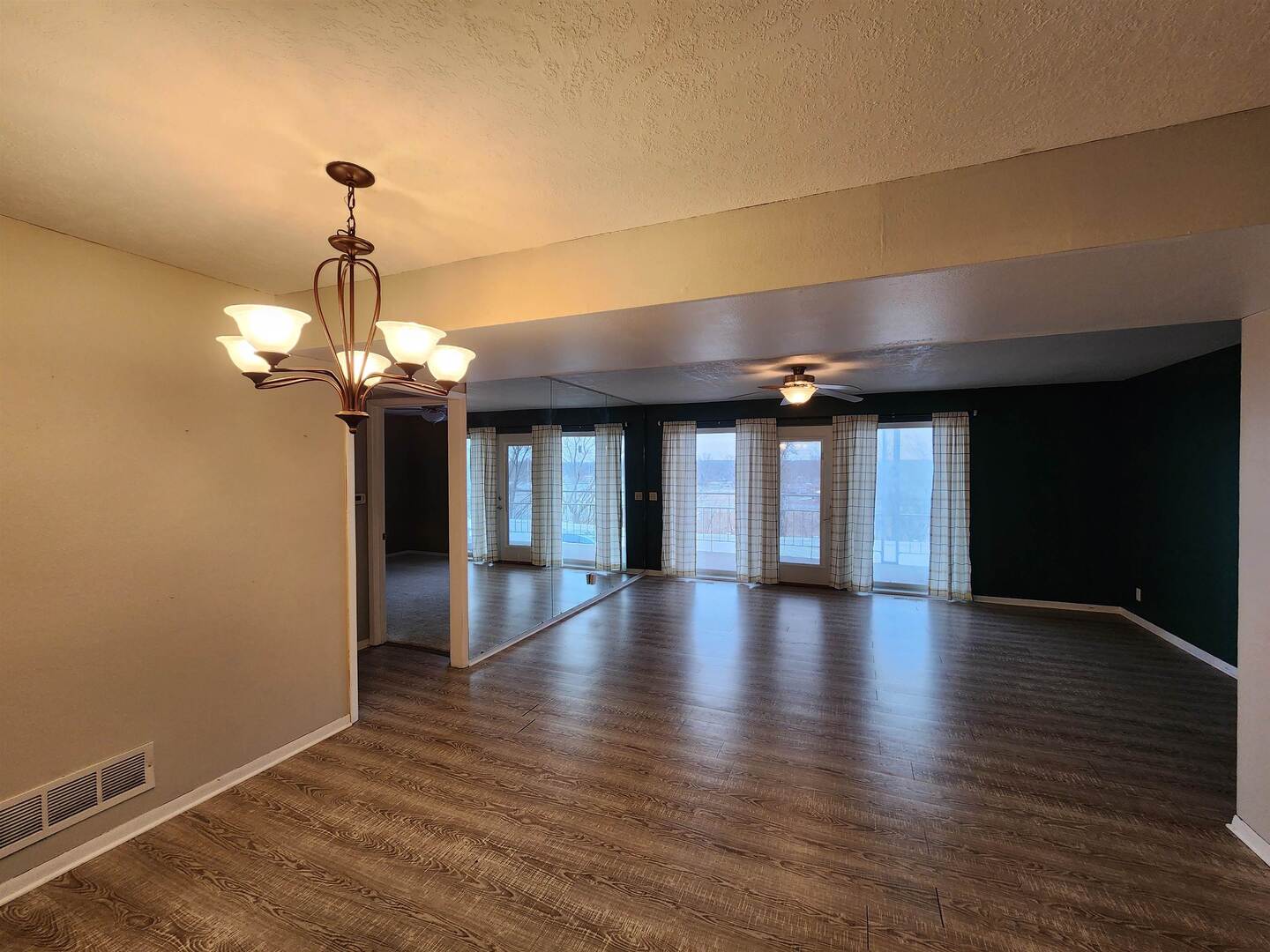 3721 35th Street #1, Moline, IL