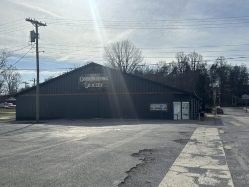 120 S Monroe Street, Golconda, IL