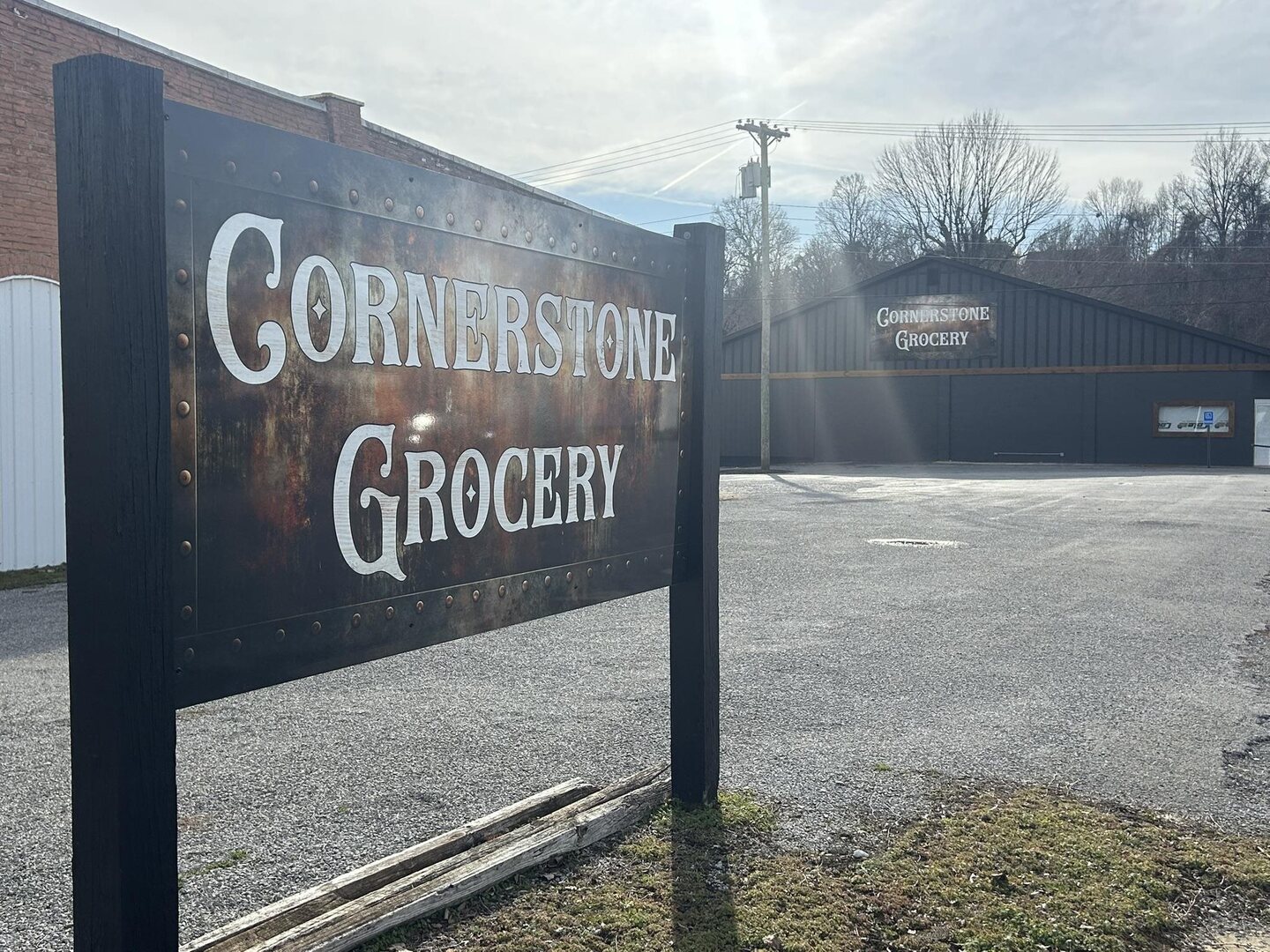 120 S Monroe Street, Golconda, IL