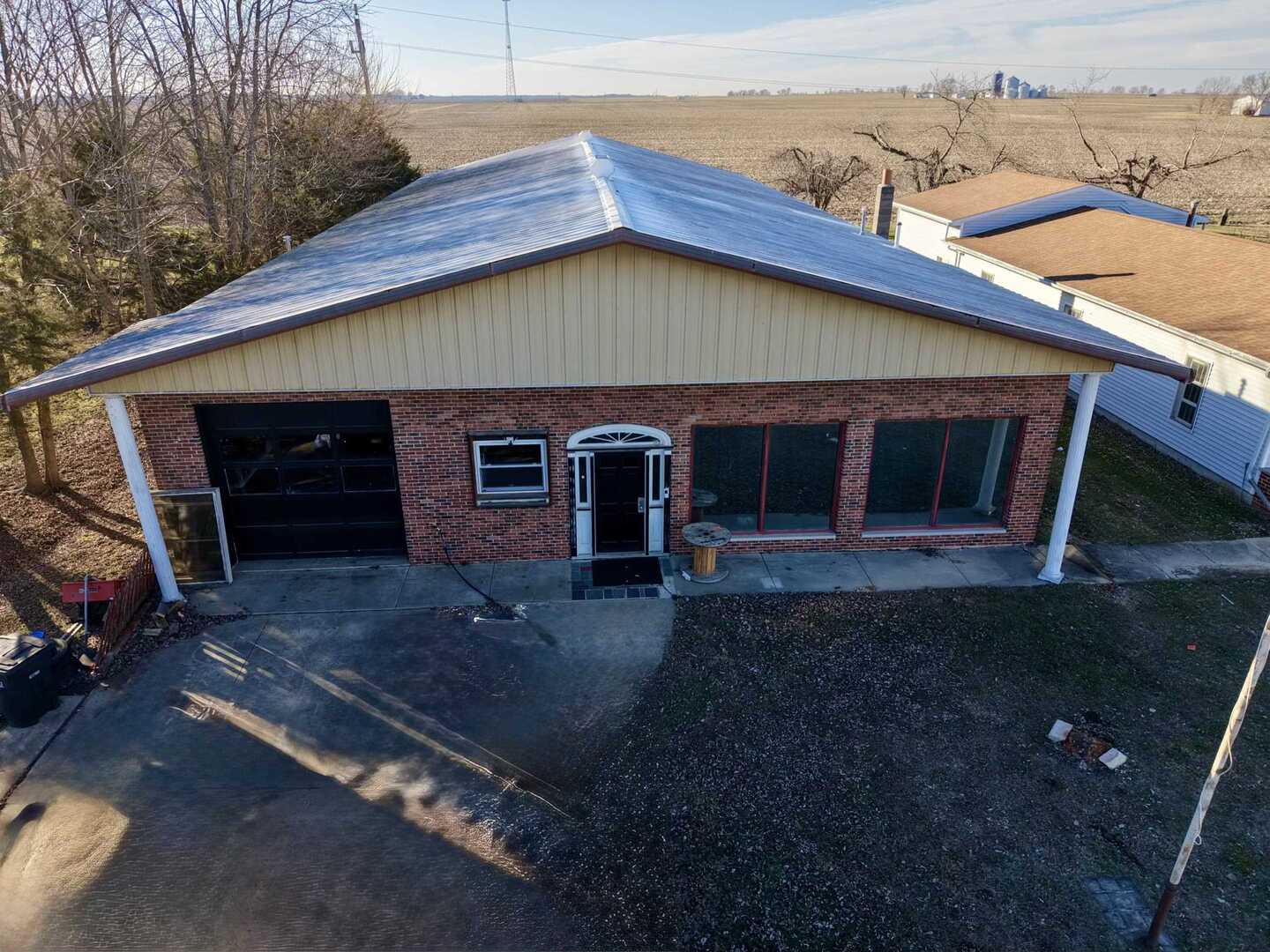 208 N 10th Street, Altamont, IL