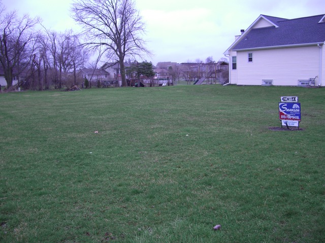 511 Loraine Street, Earlville, IL