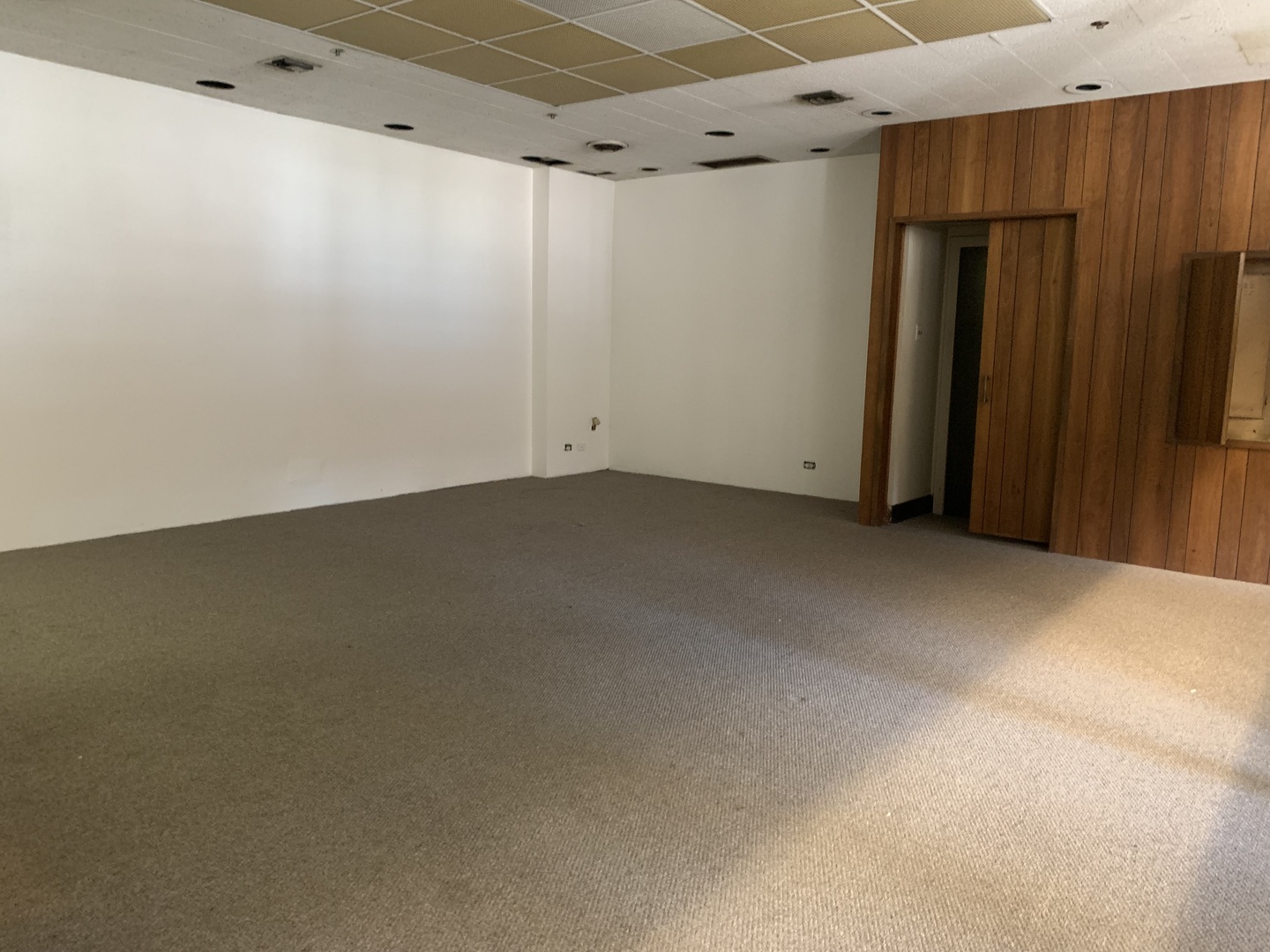 2450 W Hubbard Street, Chicago, IL