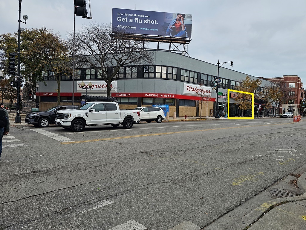 2338 W Lawrence Avenue, Chicago, IL