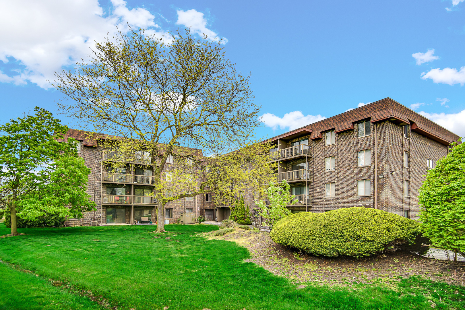 820 Elder Road #C115, Homewood, IL