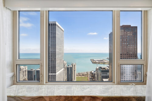 800 N Michigan Avenue #5401, Chicago, IL