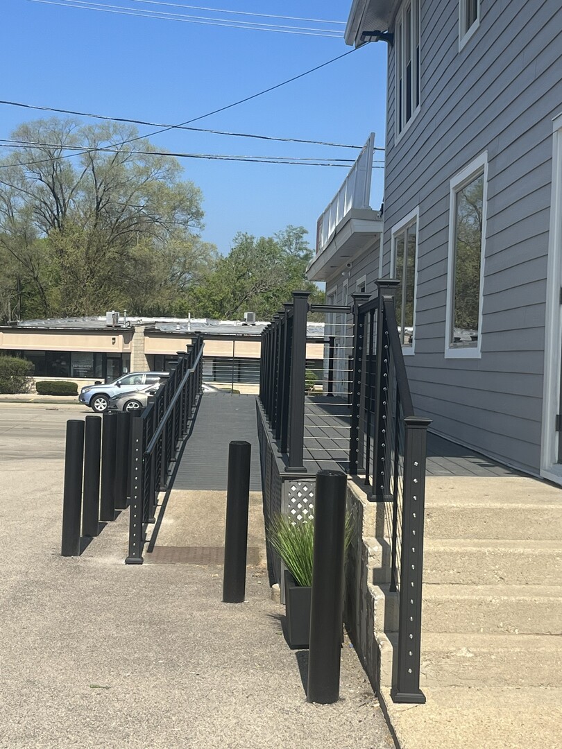 322 N Milwaukee Avenue, Wheeling, IL