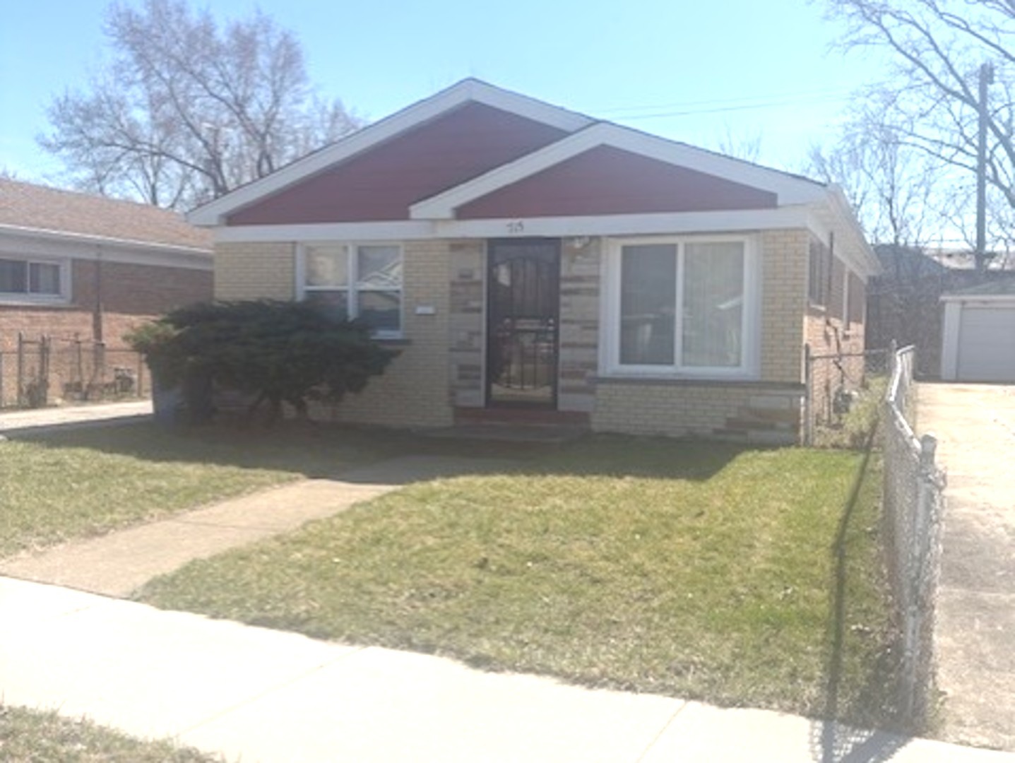 715 E 155th Court, Phoenix, IL