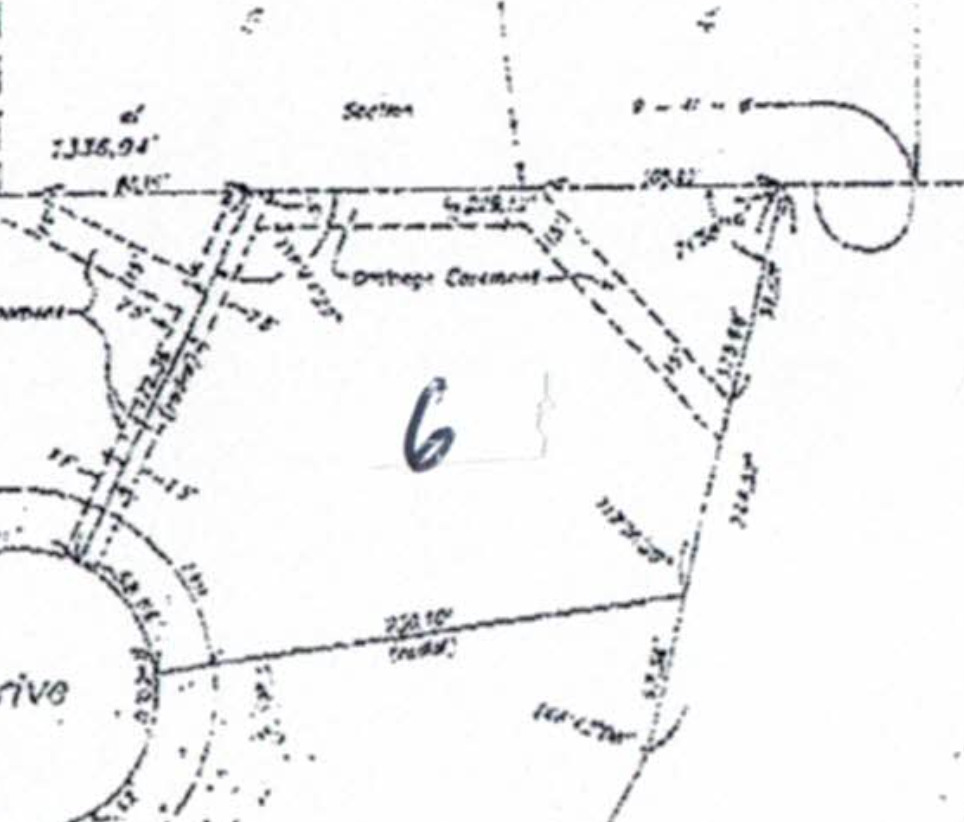 300 ROLLING OAKS Drive, Burlington, IL