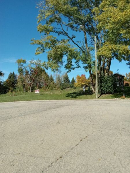 379 Woodside Place, Dixon, IL