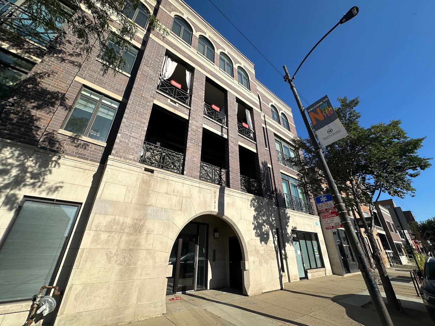 4343 N Western Avenue #C1, Chicago, IL