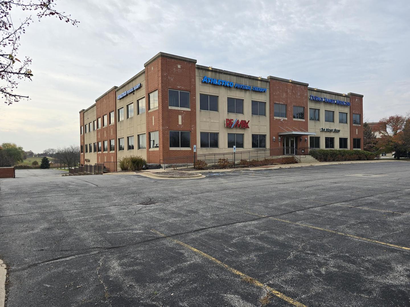 2272 95th Street #310, Naperville, IL