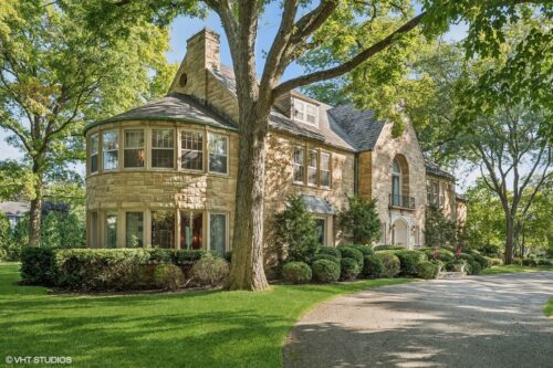 32 Woodley Road, Winnetka, IL