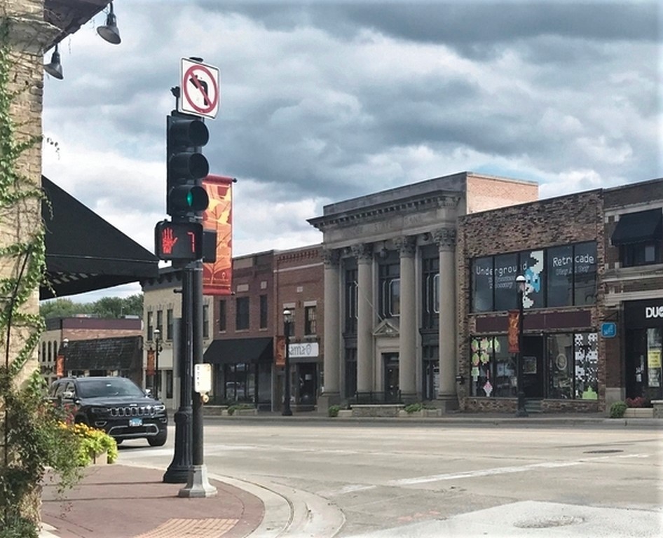 119 W MAIN Street #101-102-LL1-LL2, West Dundee, IL