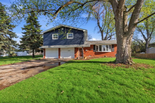 1320 Golfview Street, Aurora, IL