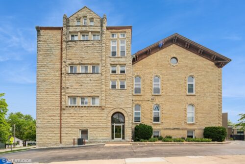 400 Mccarthy Road #421, Lemont, IL