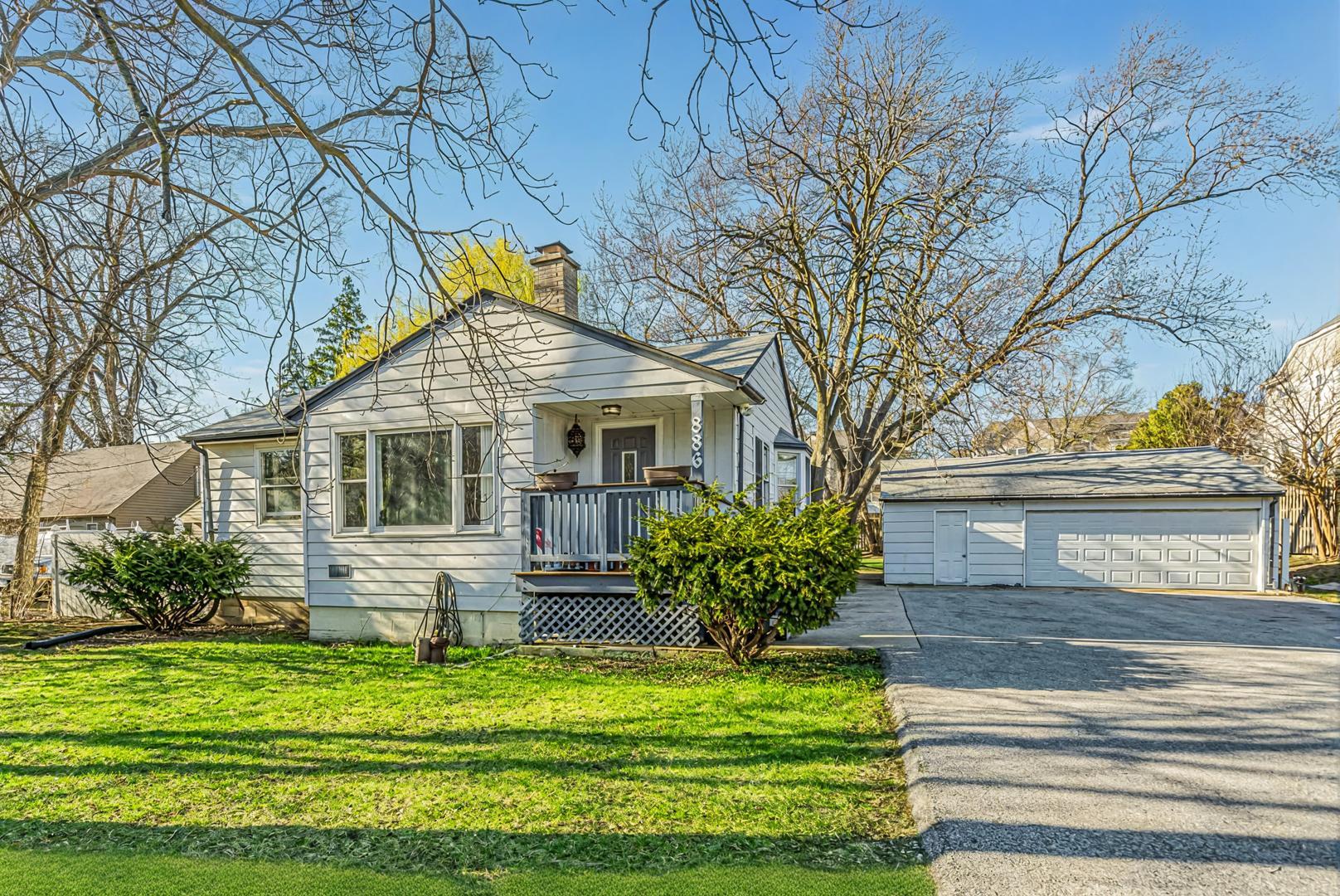 886 W Palatine Road, Palatine, IL