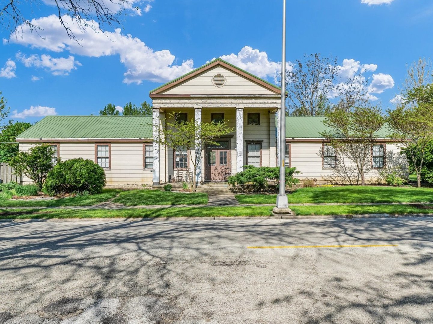 810 S CENTURY Boulevard, Rantoul, IL