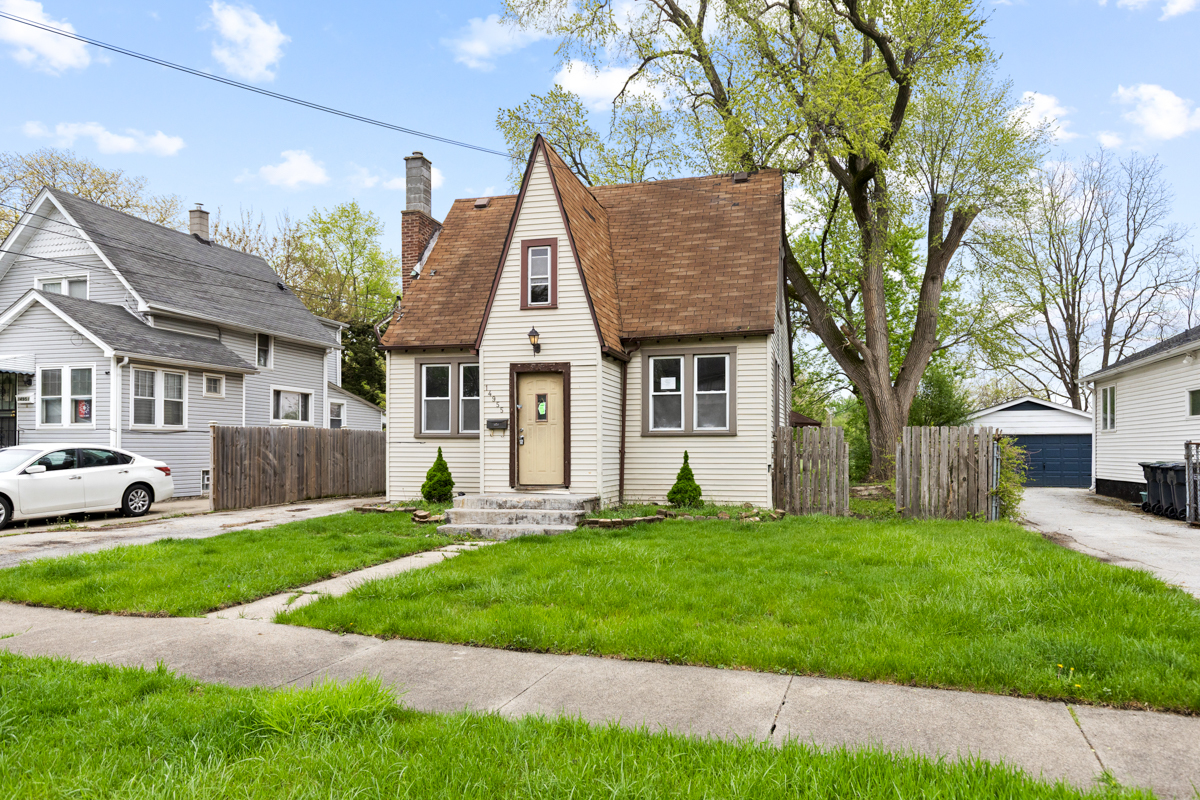 14955 Riverside Drive, South Holland, IL
