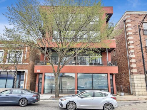 4962 N Milwaukee Avenue, Chicago, IL