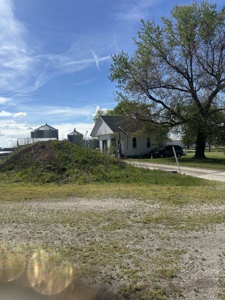 4499 N 3200 East Road, Arrowsmith, IL