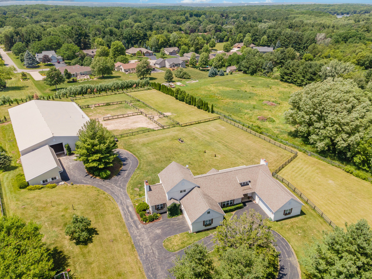 5284 Harvey Road, Caledonia, IL