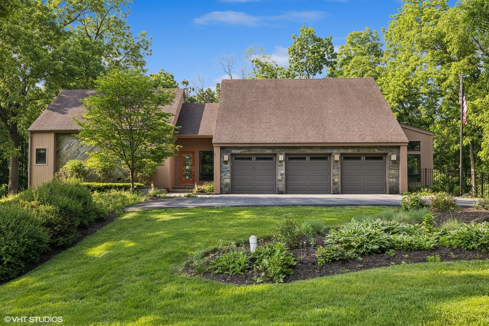 4901 Hill Road, Richmond, IL