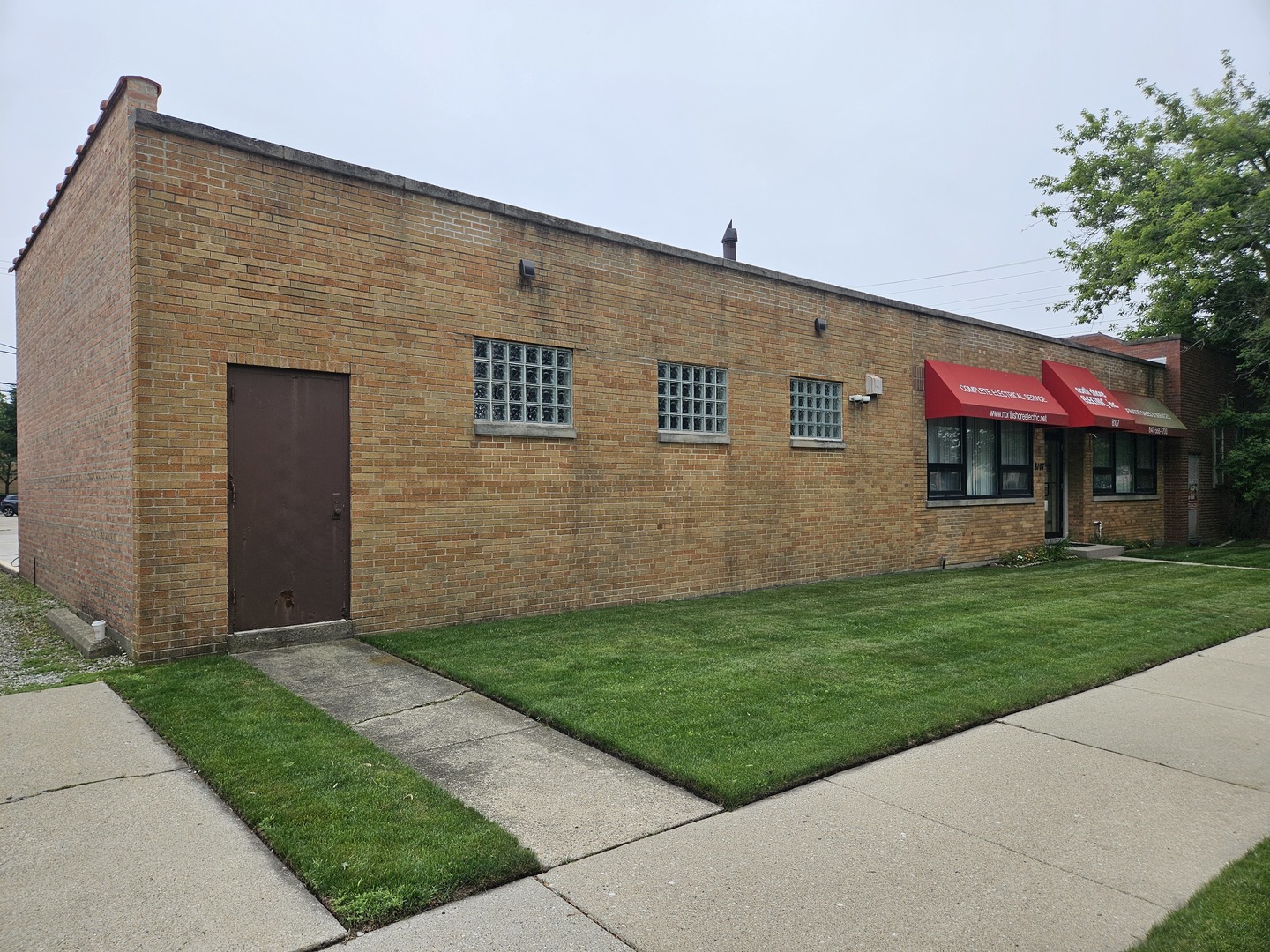 8107 Ridgeway Avenue, Skokie, IL