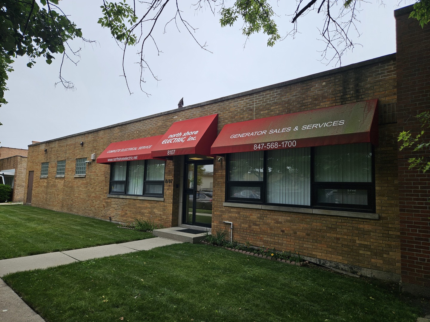 8107 Ridgeway Avenue, Skokie, IL