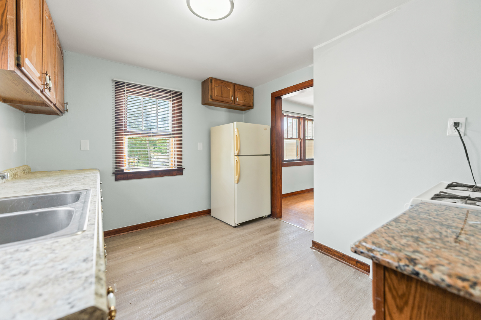 637/639 E Wilson Street, Batavia, IL