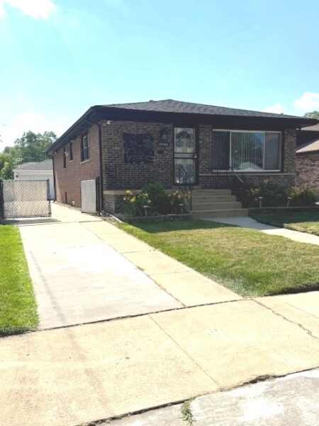 14240 S Manistee Avenue, Burnham, IL