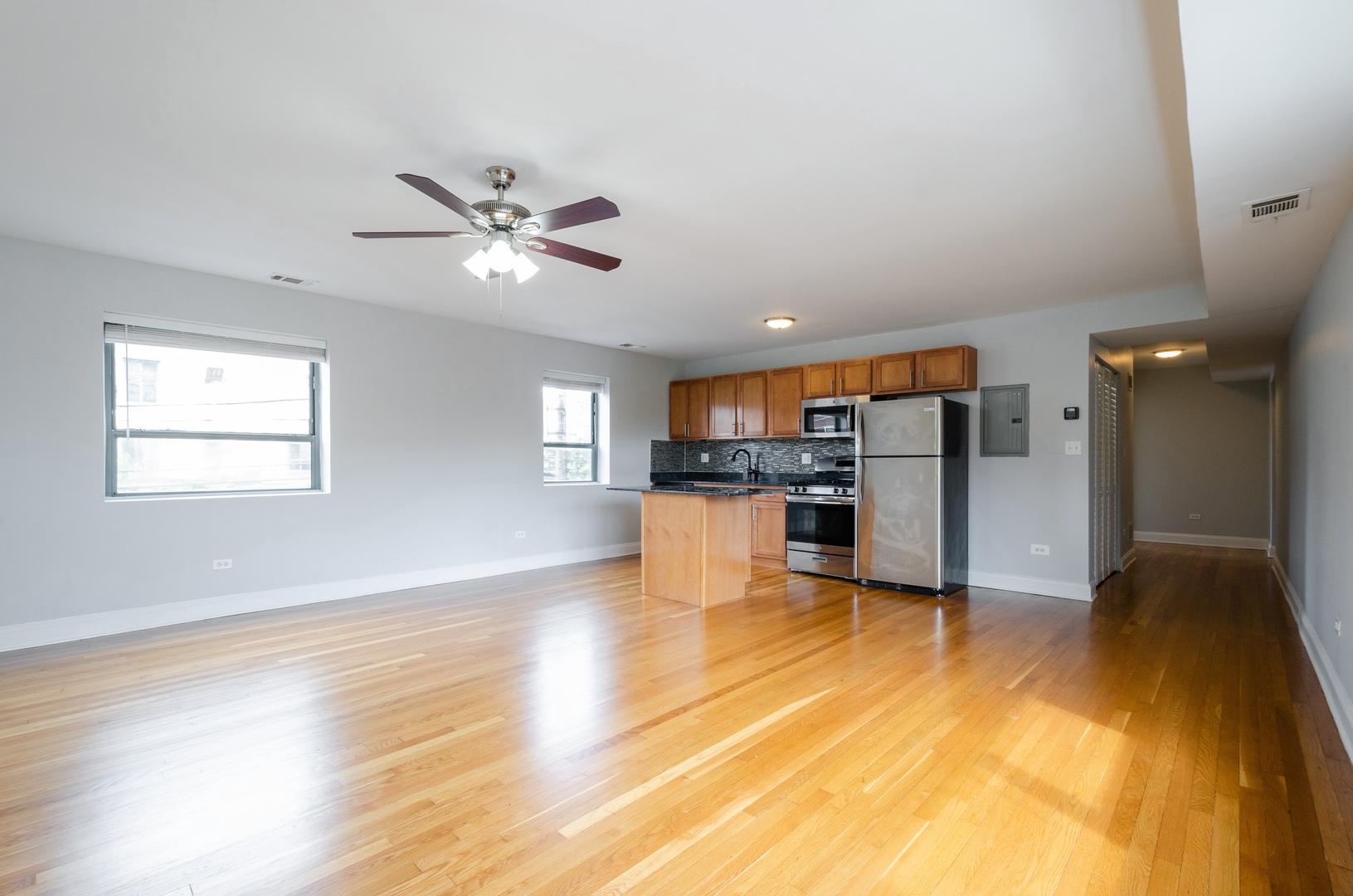 7616 N MARSHFIELD Avenue #201, Chicago, IL