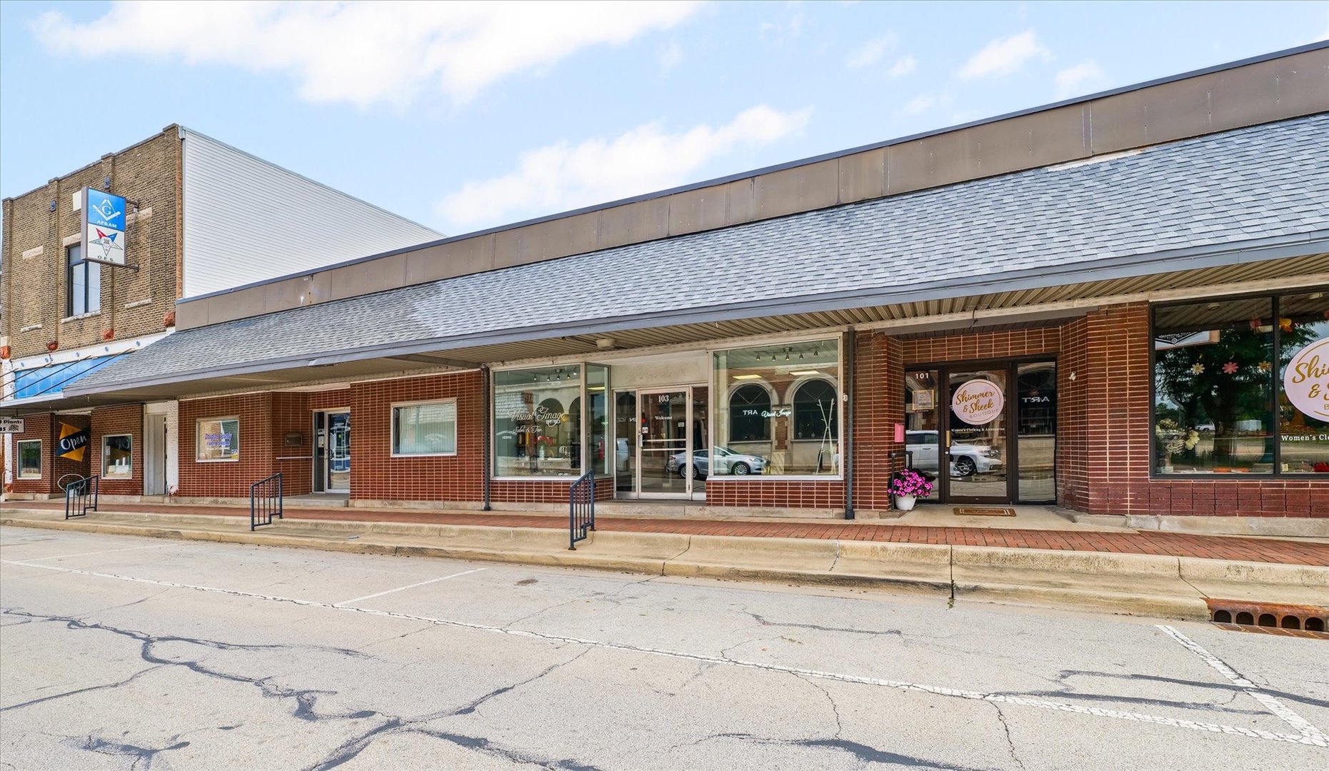 103 N Main Street, Tuscola, IL