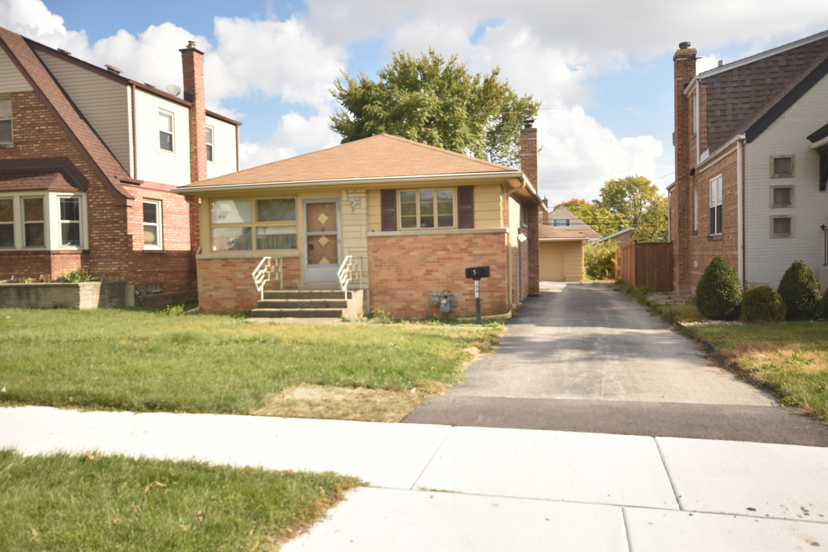 1541 N Lee Boulevard, Berkeley, IL