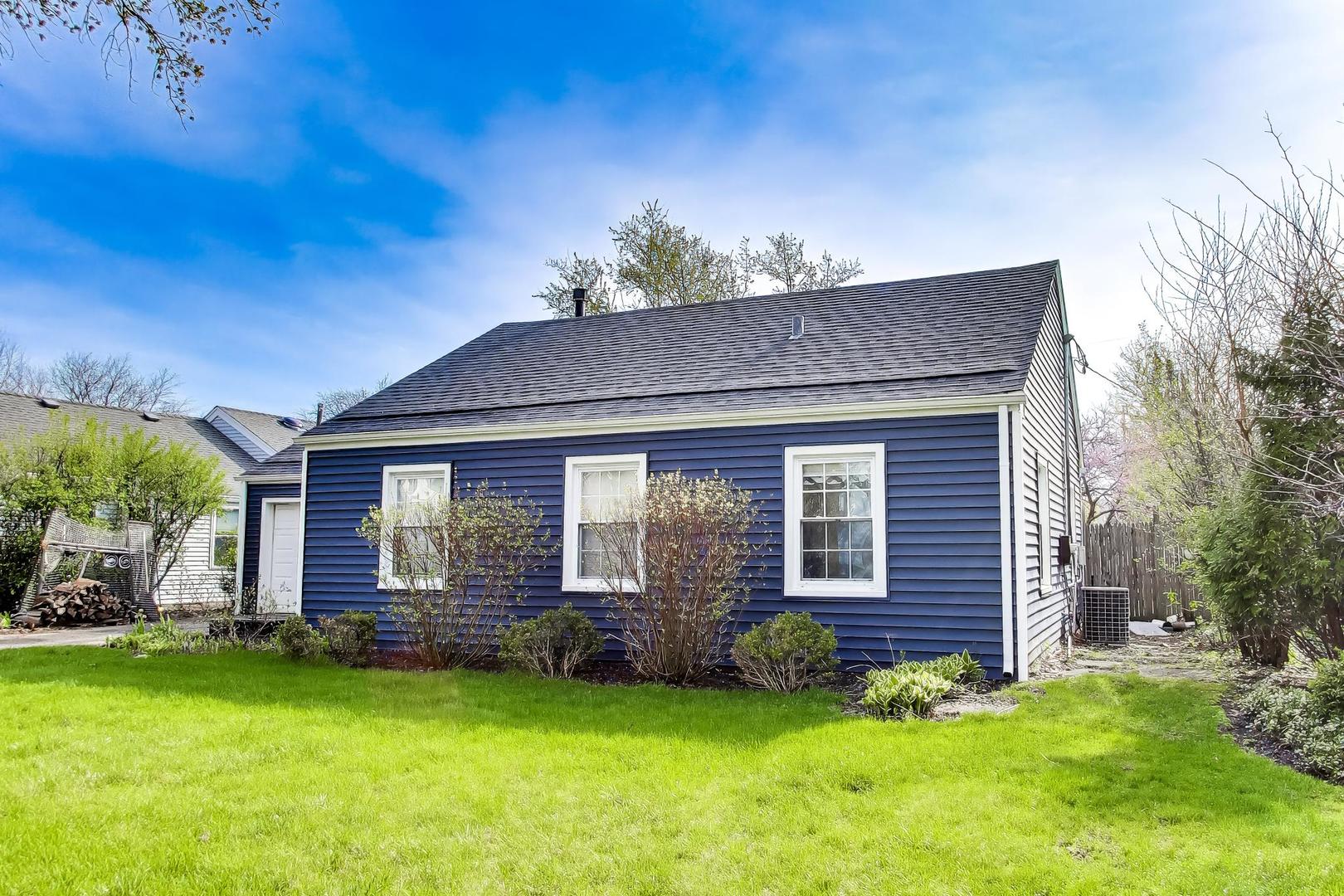 1451 Sycamore Lane, Northbrook, IL